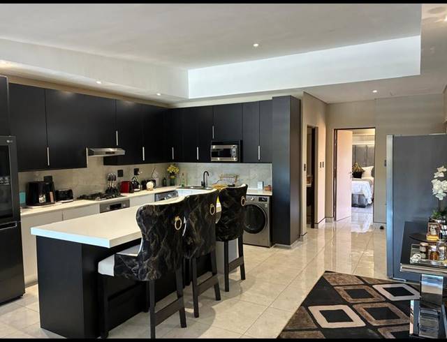 3 BEDROOM TOWNHOUSE FOR SALE IN WATERKLOOF RIDGE